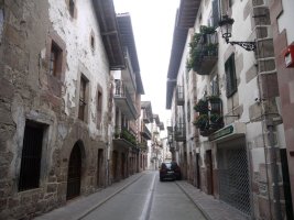 Doneztebeko kale nagusia