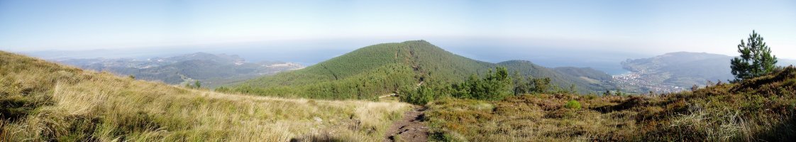 Iparraldeko bizkarretik iparraldera ikuspegi zabala