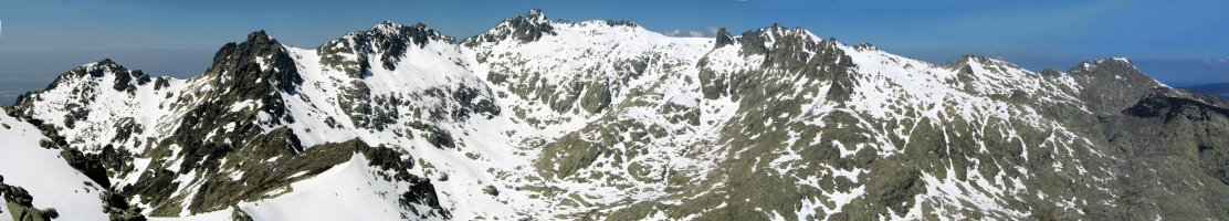 Gredoseko Zirkoa Morezon gainetik ikusita