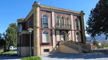 Kasino Zaharra, jubilatuen egoitza