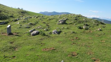 Urruztume IV tumulua