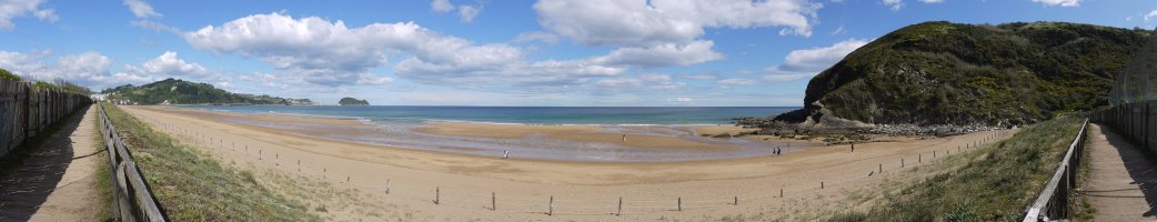 Zarauzko hondartza Iñurritza aldetik ikusita