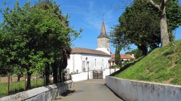 Santa Maria eliza eta hilerria