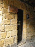 Victor Hugo etxearen sarrera (turismo bulegoa)