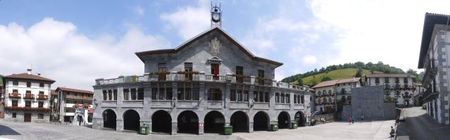 Leitzako plaza nagusia