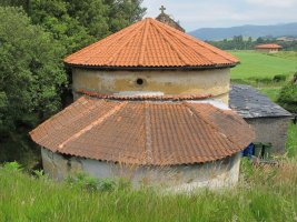 San Cosme y San Damian eliza Matienzo auzoan