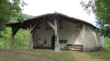 Santiago ermita, Nabarniz