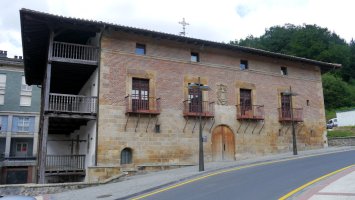 Bikuña jauregia, Legazpi