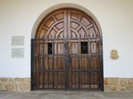 N. S. de la Merced ermita, sarrerako atea