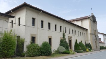 Bihotz Sakratuak komentua, Lekunberri