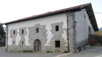 Herriko etxea, Albiasu