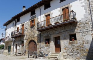 Herriko etxea, Aldatz