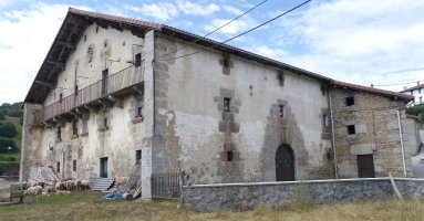 Herriko etxea, Uitzi