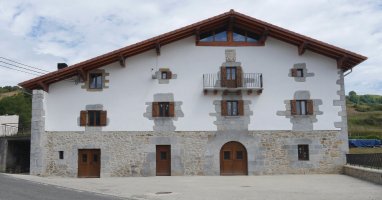 Herriko etxea, Uitzi