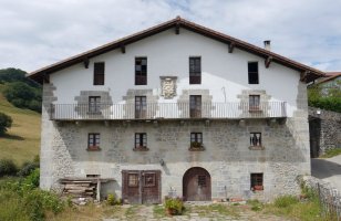 Herriko etxea, Uitzi