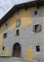 Herriko etxea, Uitzi