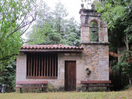 Santo Tomas ermita, Izurtza