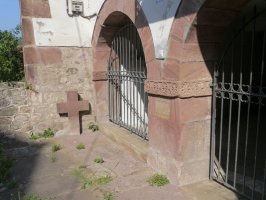 San Juan Bautista eliza, Oieregi