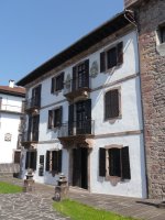 Jauregi jauregia, Irurita