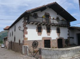 Frontoia, Gorostapalo