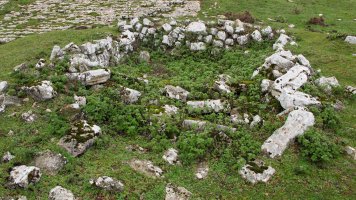 Ricardoren Txabola txabola tumularra, Andia