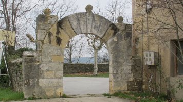 Asuncion elizarako sarrera