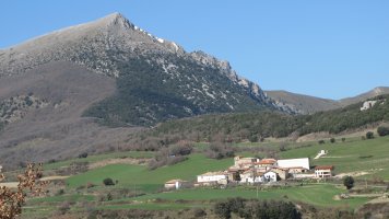 Iltzarbe, atzean Txurregi mendia