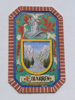 Armarriaren irudia eskola zaharraren horman, Etxarren