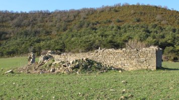 San Bartolome baselizaren hondakinak, Etsain