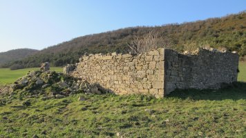 San Bartolome baselizaren hondakinak, Etsain