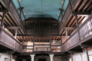 San Juan Bautista eliza, Mugerre