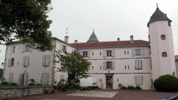 Salha jauregia, Bardoze