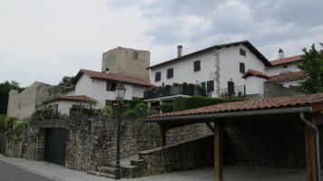 La Bourgade auzoa, Gixune