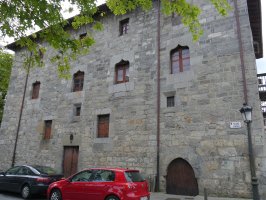 Iribide jauregia, Azkoitia