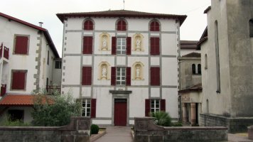 Landaburua etxea, Hazparne