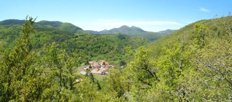 Azparren Maitzako bidetik