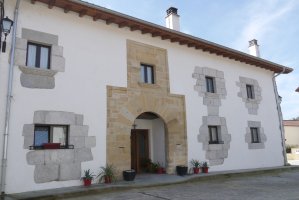 Etxea, Uharte Arakil