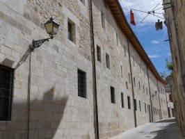 Klaratarren komentua, Agurain