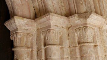 San Esteban eliza, Eusa