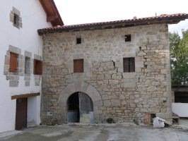 Juantroneko maisterretxea, Zarrantz