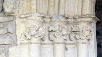 Asunción eliza, Mendiguren