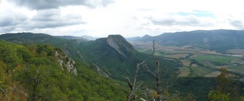 Madalen harria Aiztondoren inguruetatik