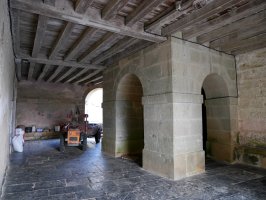 San Migel eliza, Laurgain