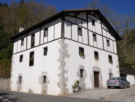 Leundanea etxea, Albiztur