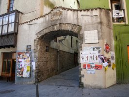 Zurginkantoi atea, Arrasate