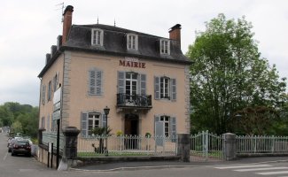 Udaletxea, Atharratze