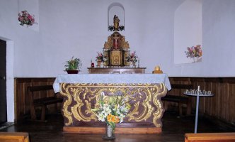 Saint Etienne eliza, Astüe