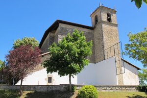 San Martin eliza, Apodaka