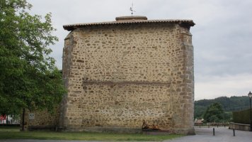 San Lorentzo eliza, Sarria