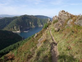 Talaia bidea Donibane aldera jaisten